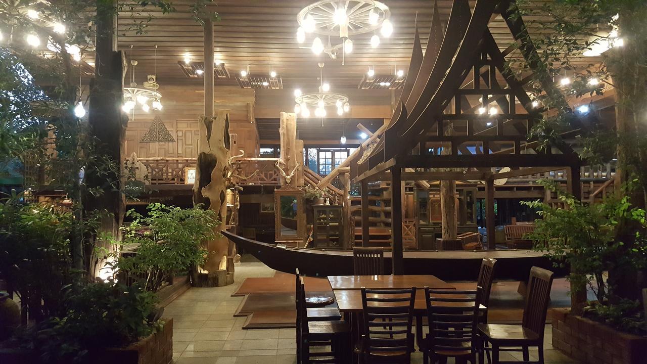 鲁恩麦差科隆度假酒店 安帕瓦 外观 照片